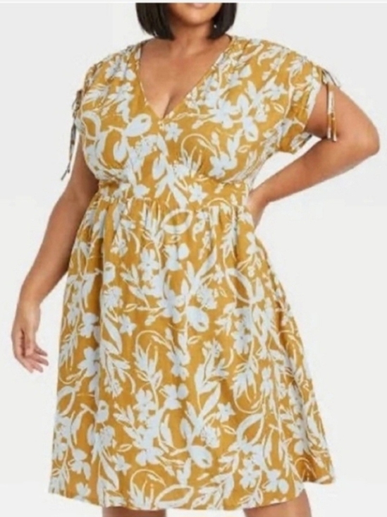 Ava & Viv Dresses & Skirts - Ava & Viv Mustard Yellow Floral Midi Dress with White Print